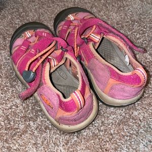Keen little girl, shoes, size one